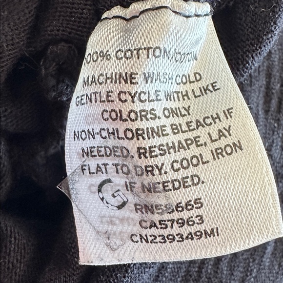 Caslon Elegant Black Short Sleeve Tee - Picture 6 of 6